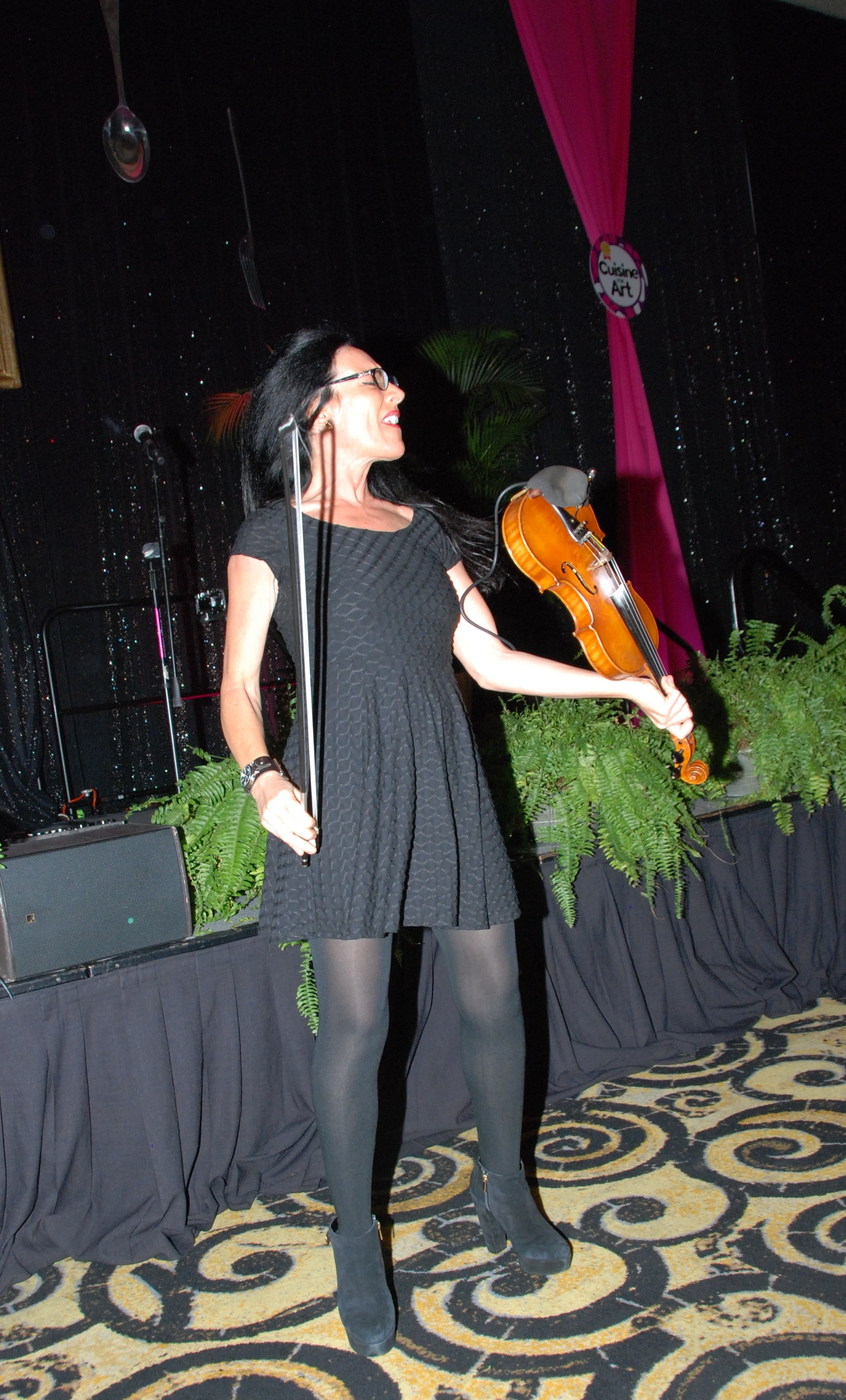 Randi Fishenfeld/Electric Violinist